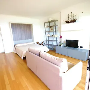 Loft Bayview , Imperia Italia